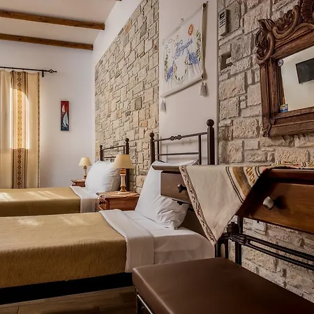 Cretan إرابيترا